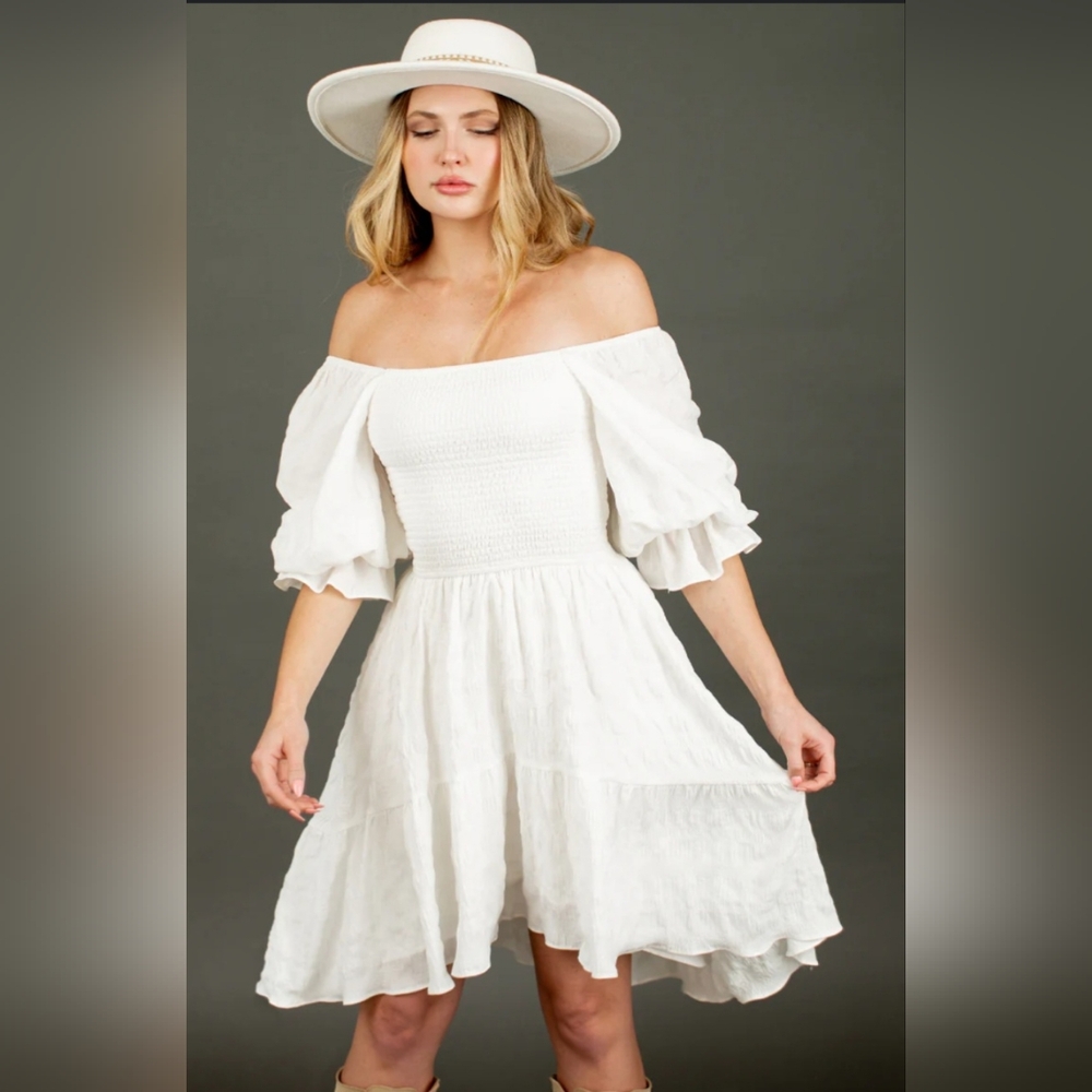NWT Joyfolie Olina Dress In Ivory. Size Small